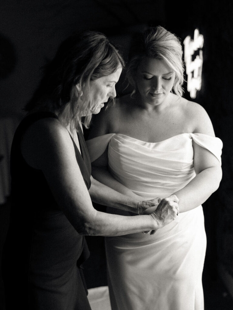Bride getting ready with her mother in The She Shed at The Millhaven